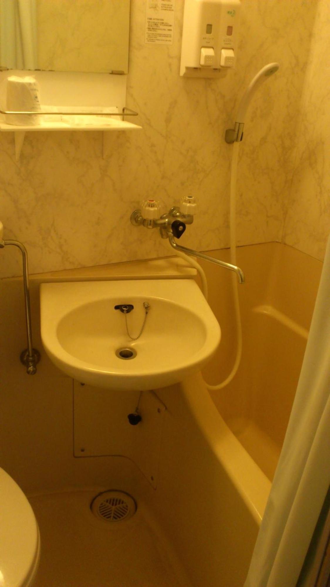 Business Hotel Motonakano Томакомай Экстерьер фото