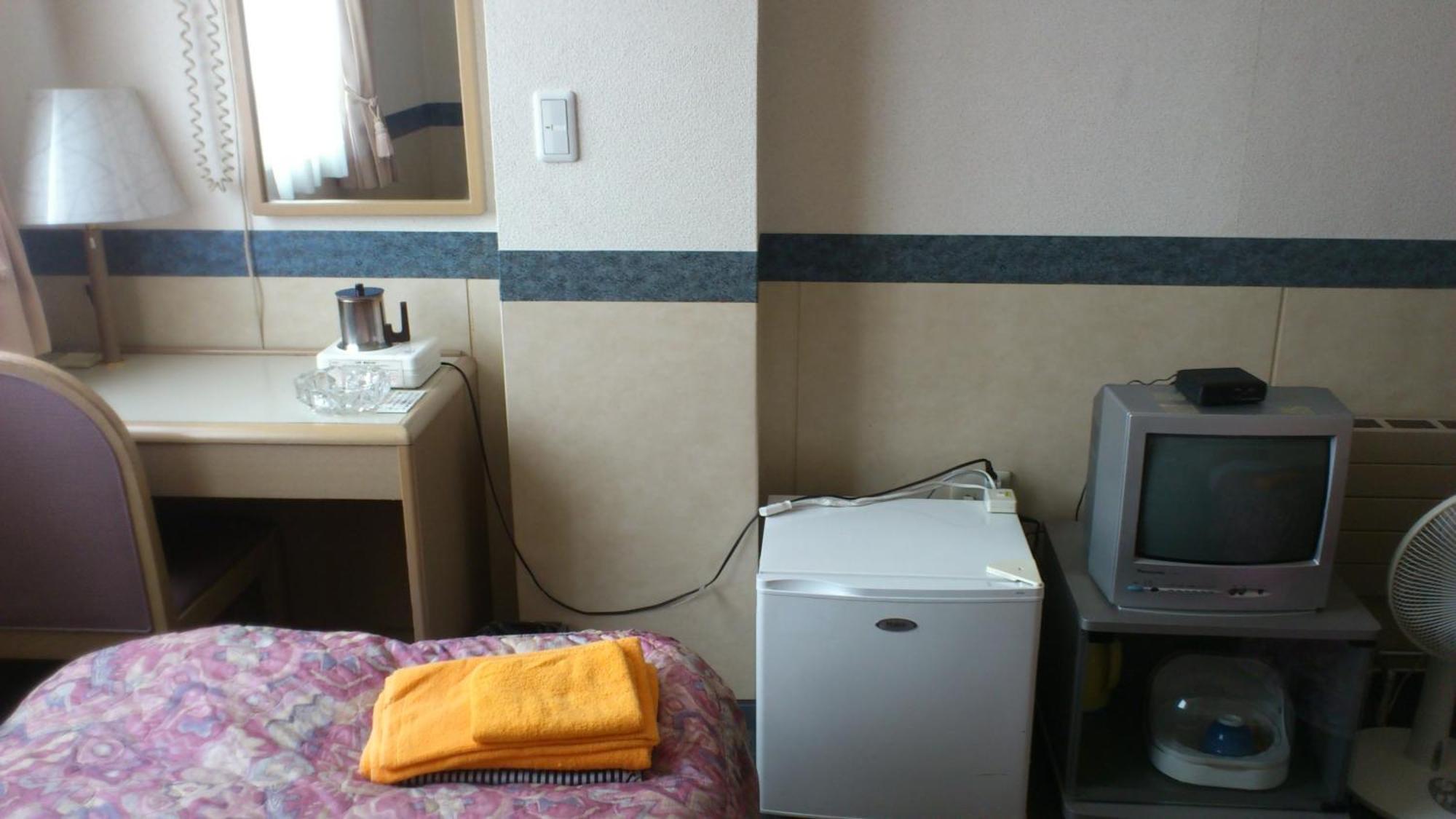 Business Hotel Motonakano Томакомай Экстерьер фото